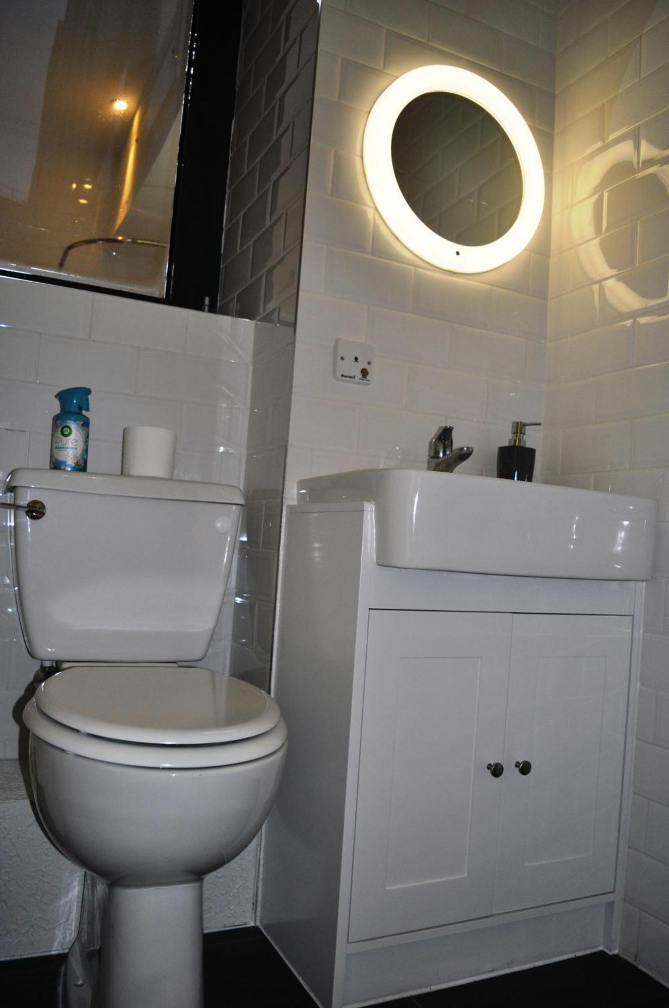 Cosmos Capsule Coworking London Hotel Luaran gambar