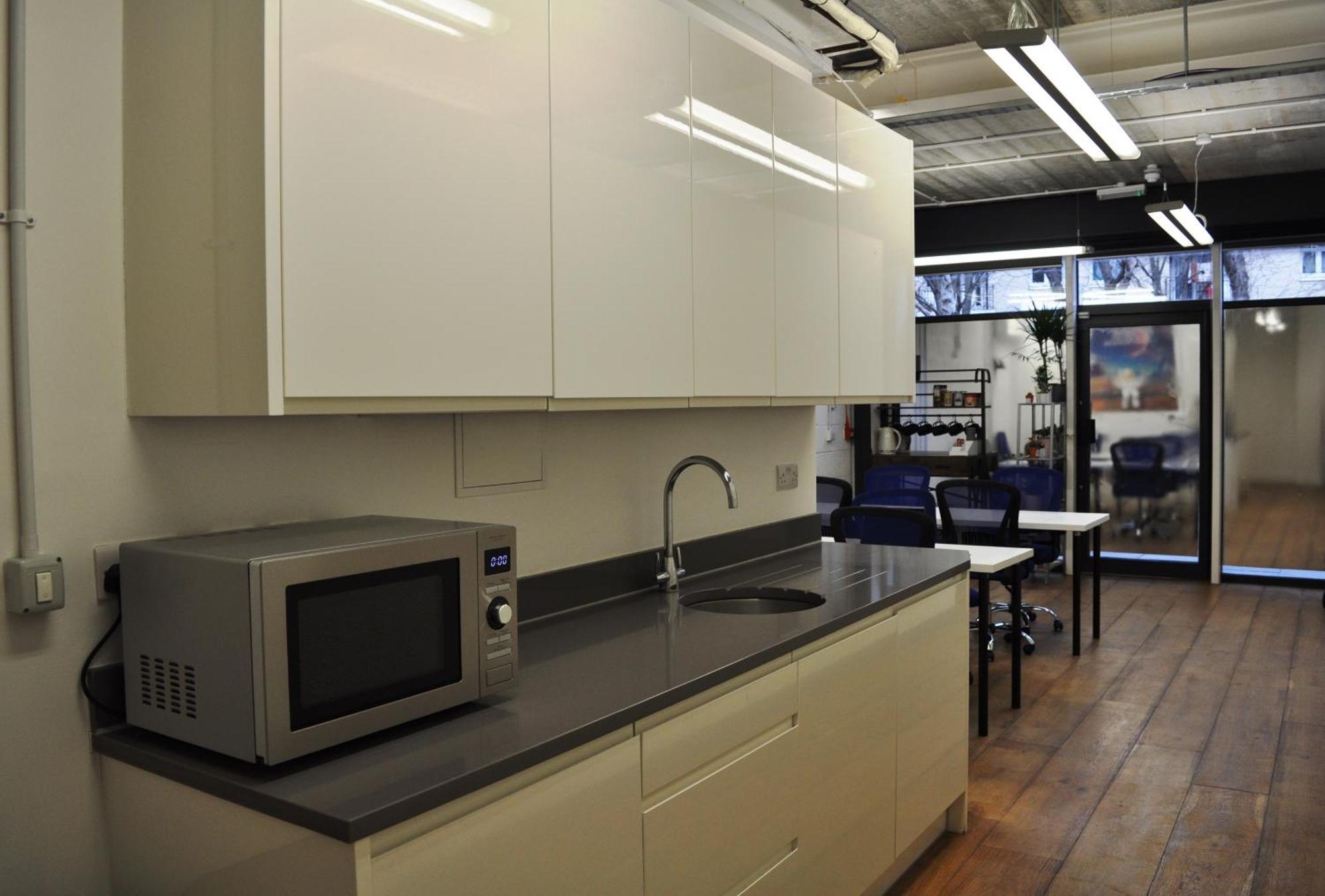 Cosmos Capsule Coworking London Hotel Luaran gambar