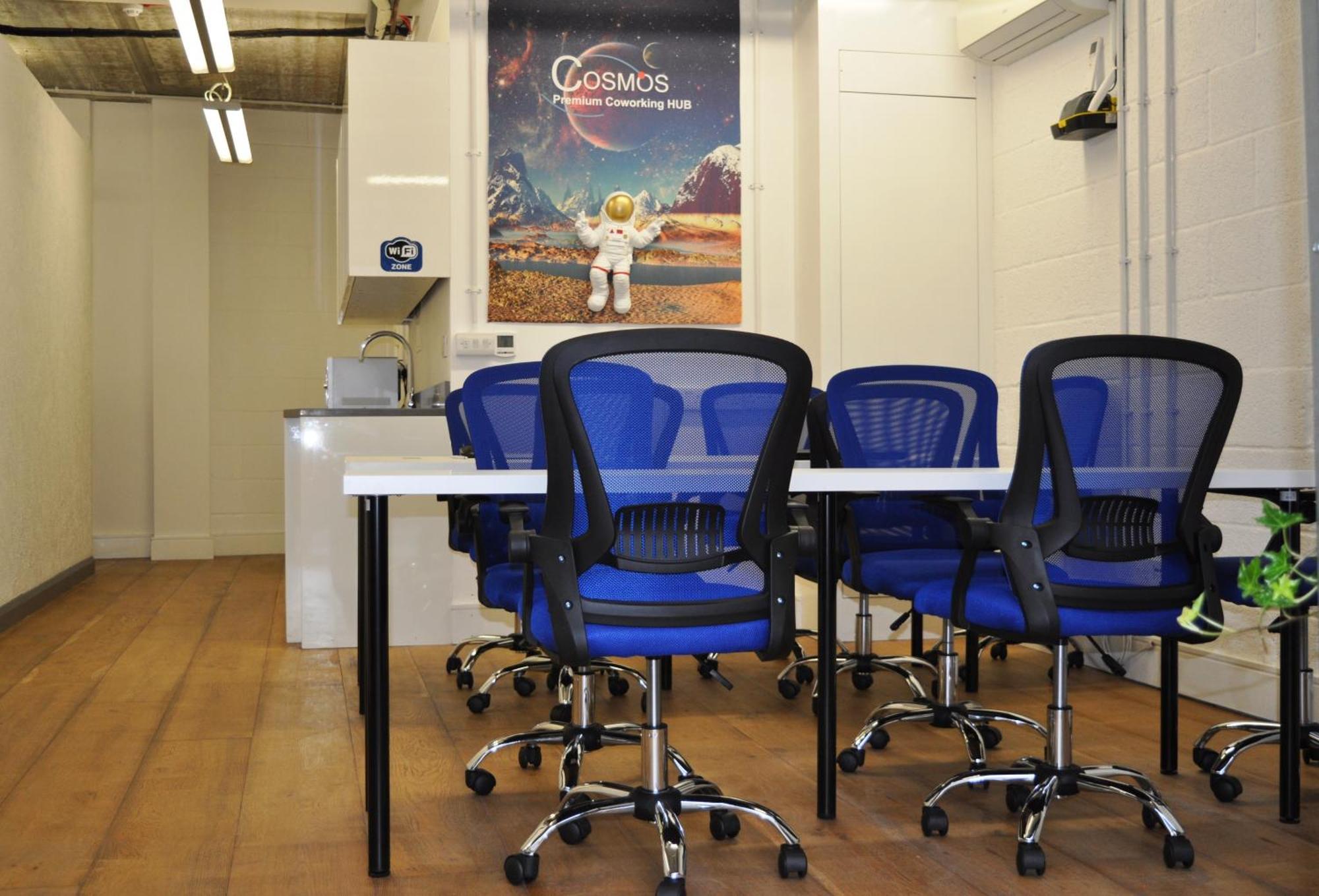 Cosmos Capsule Coworking London Hotel Luaran gambar