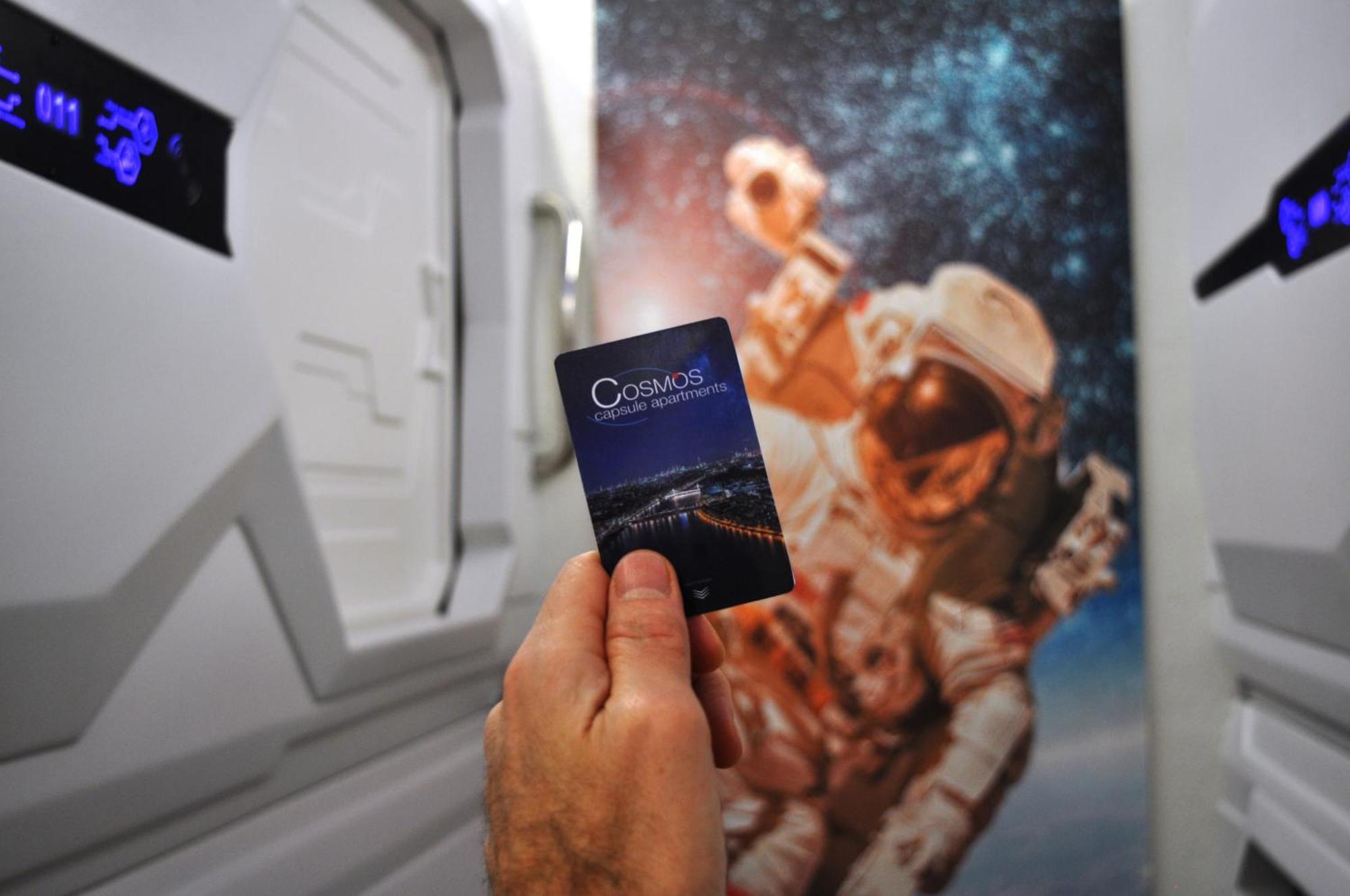 Cosmos Capsule Coworking London Hotel Luaran gambar